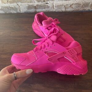Nike Hurache girls sz 5 like new